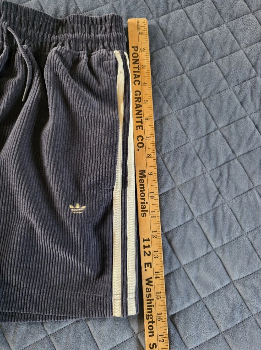 Adidas Men’s Dark Blue Corduroy Drawstring Shorts with Side Stripe Sz Small